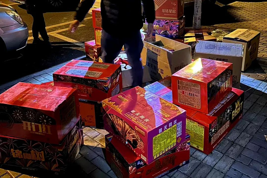上海今年哪些區(qū)域可以燃放煙花爆竹？哪里可以買？