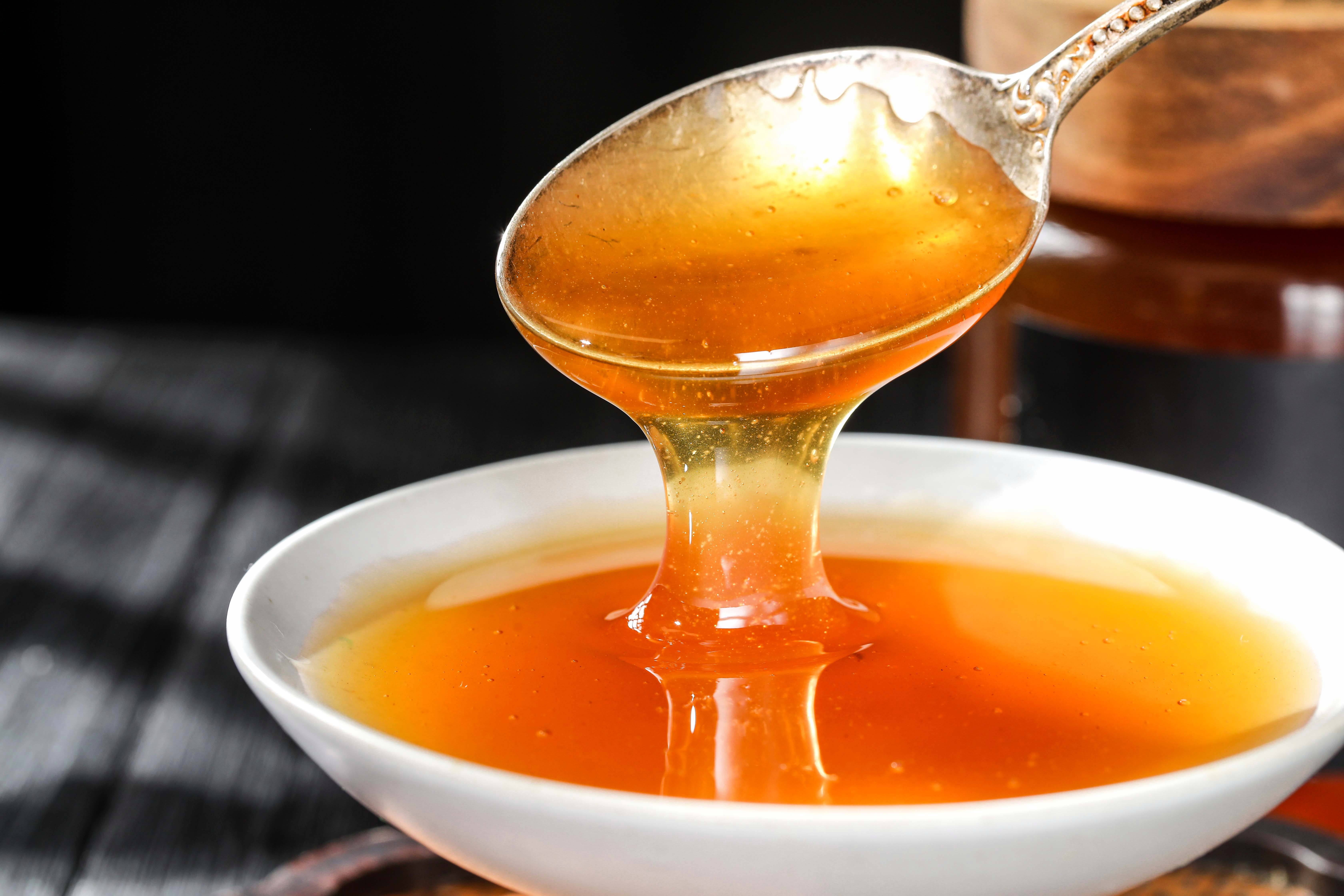 目前只有蜂蜜質(zhì)量檢測才能準(zhǔn)確地判斷蜂蜜真假